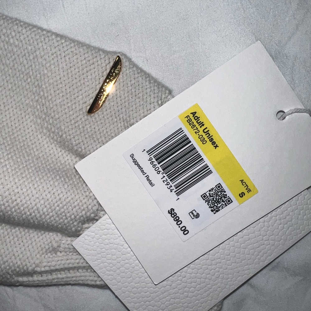 White Sweater with Knotted Design - Picture 3 of 3